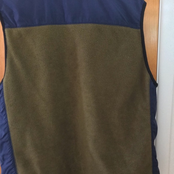 Men’s MAXCXS21 Reversible Vest from Macy’s - Picture 8 of 8